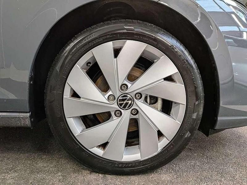 Used VW Golf VIII Style 150 HP (110 kW) 2025 Grey Hatchback