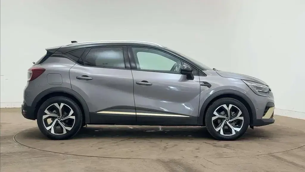 Used Renault Captur Bose Edition 142 HP (104 kW) 2023 Grey  SUV