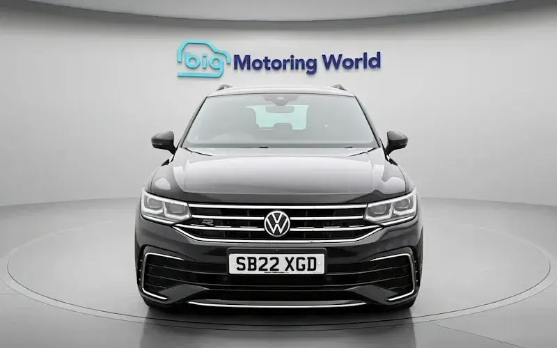 Used VW Tiguan R-line 150 HP (110 kW) 2022 Black SUV