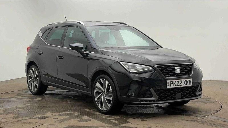Black Used 2022 Seat Arona FR Sport SUV | £13,995 (Fair price) - Image 1/4