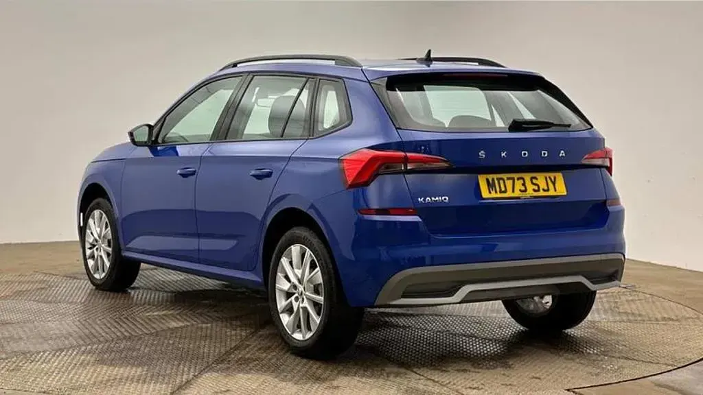 Used Skoda Kamiq SE 110 HP (80 kW) 2023 Blue SUV