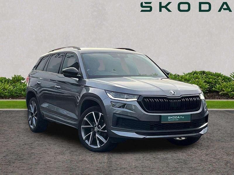 Graphite grey metallic Used 2022 Skoda Kodiaq SportLine SUV | £24,995 (Good price) - Image 1/4