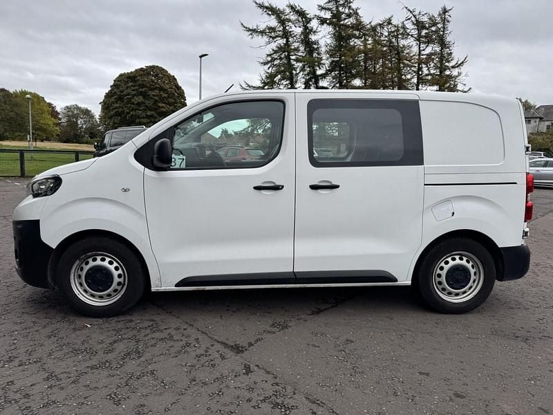 Used Peugeot Expert 2021 White Van