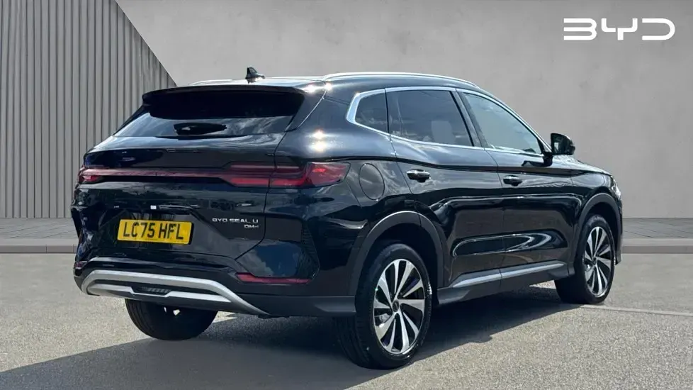 Used BYD Seal U Design 324 HP (238 kW) 2025 Black SUV