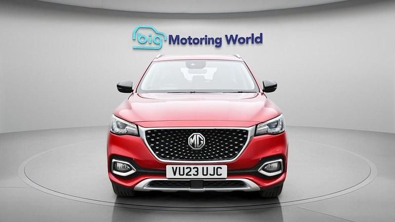 Used MG HS 2023 Red SUV