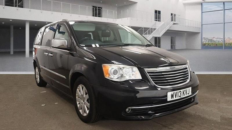 Black Used 2013 Chrysler Grand Voyager Limited MPV | £13,950 (A bit pricey) - Image 1/3