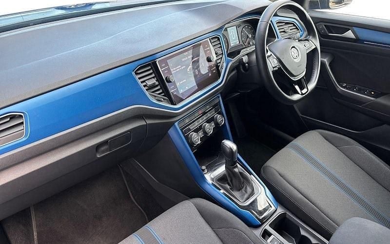 Second-hand VW T-Roc Design 150 CP (110 kW) 2021 Albastru SUV