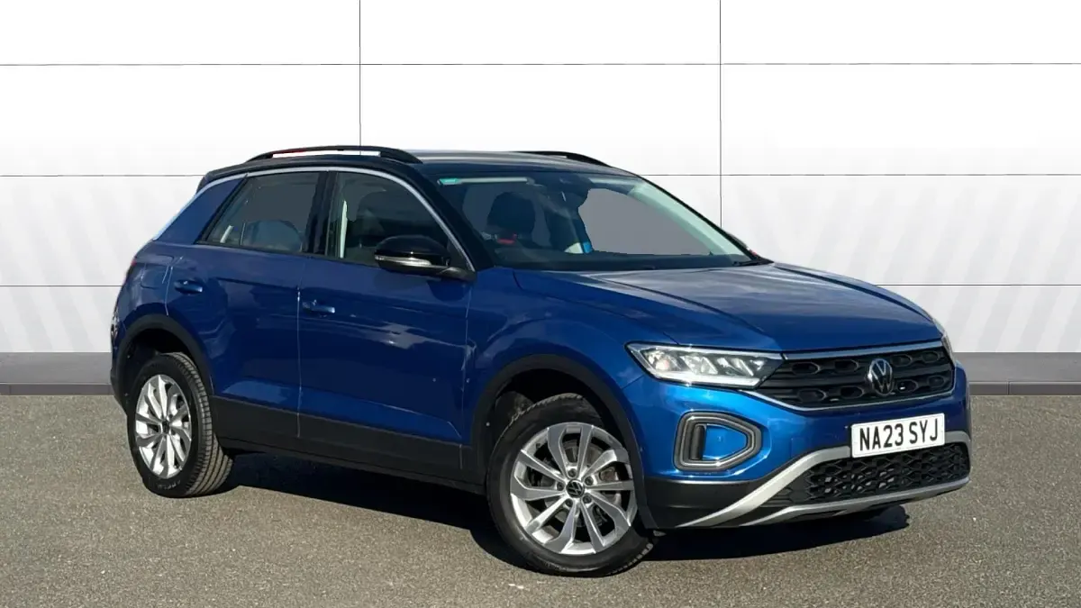 Used VW T-Roc Life 110 HP (80 kW) 2023 SUV