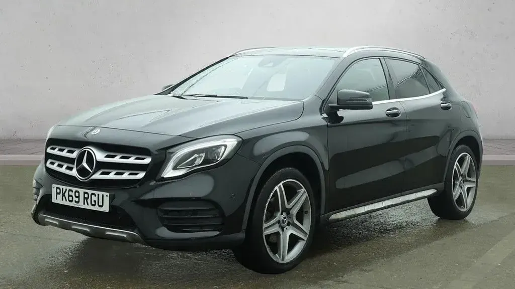 Used Mercedes GLA200 AMG line 156 HP (114 kW) 2019 Black SUV