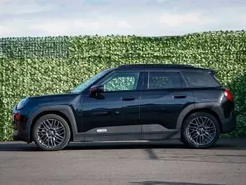 Used Mini Aceman Classic 135 kW (184 HP) 2025 Midnight black ii SUV