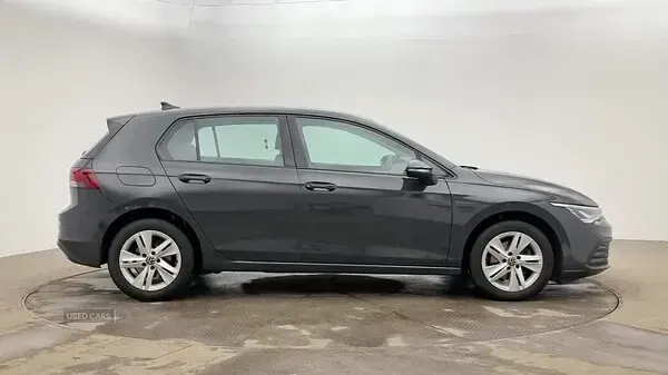 Used VW Golf VIII Life 130 HP (95 kW) 2022 Grey Hatchback