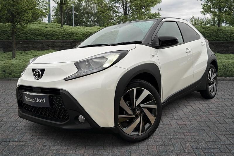 New Toyota Aygo X 72 HP (52 kW) 2025 White SUV