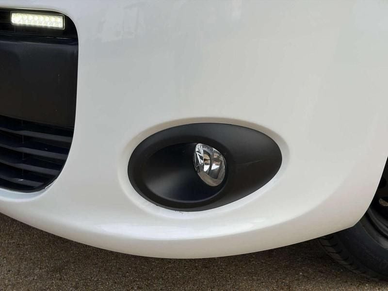 Used Nissan NV250 S 2020 White Van