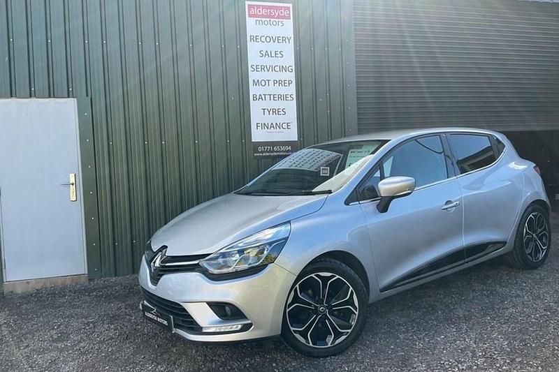 Silver Used 2019 Renault Clio IV Iconic Hatchback | £5,950 (Good price) - Image 1/1