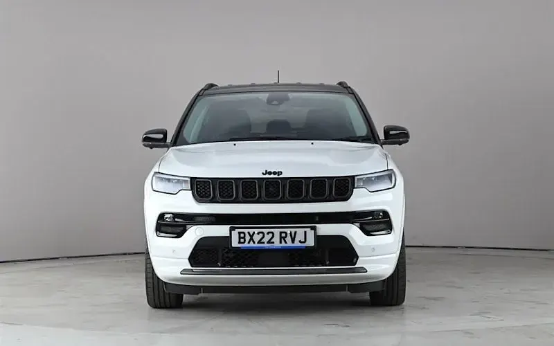 Used Jeep Compass 241 HP (177 kW) 2022 White/black SUV