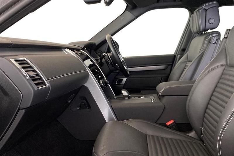 Used Land Rover Discovery 5 HSE Dynamic 350 HP (257 kW) 2024 Silver SUV