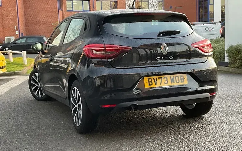 Used Renault Clio Evolution 90 HP (66 kW) 2023 Black Hatchback