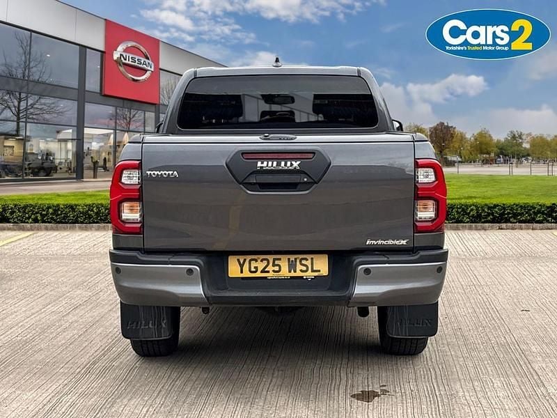 Used Toyota HiLux Business Edition 204 HP (150 kW) 2025 Grey Pickup
