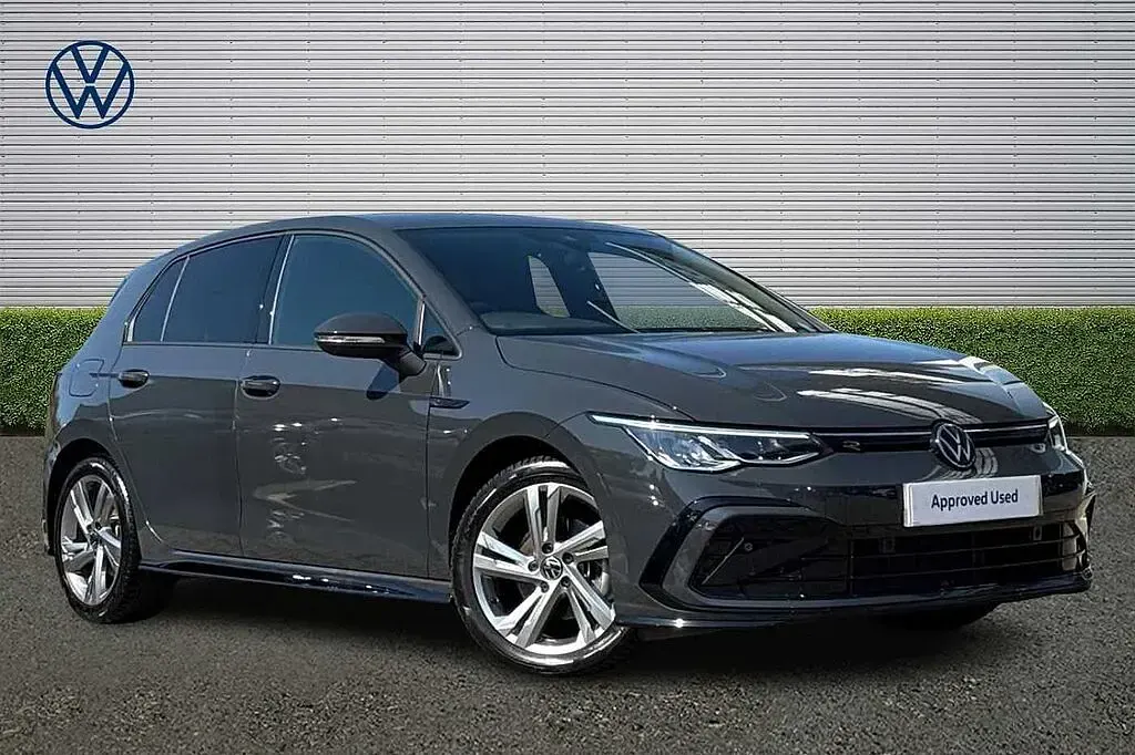 Used VW Golf VIII R-line 150 HP (110 kW) 2023 Hatchback
