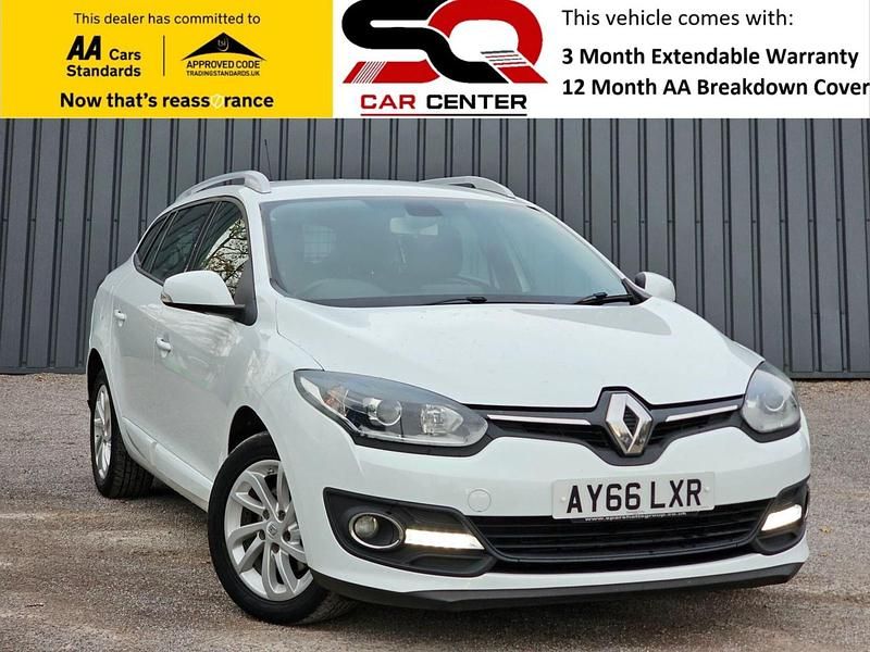Used Renault Mégane GrandTour Dynamique 110 HP (80 kW) 2016 White Estate