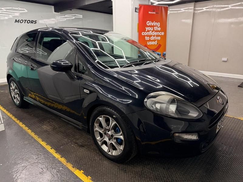 Used Fiat Punto 69 HP (50 kW) 2014 Black Hatchback