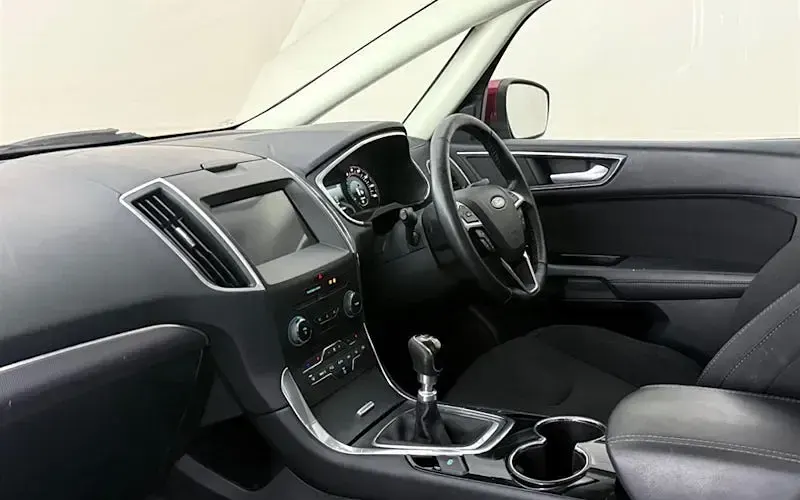 Used Ford S-MAX Titanium 179 HP (131 kW) 2018 MPV