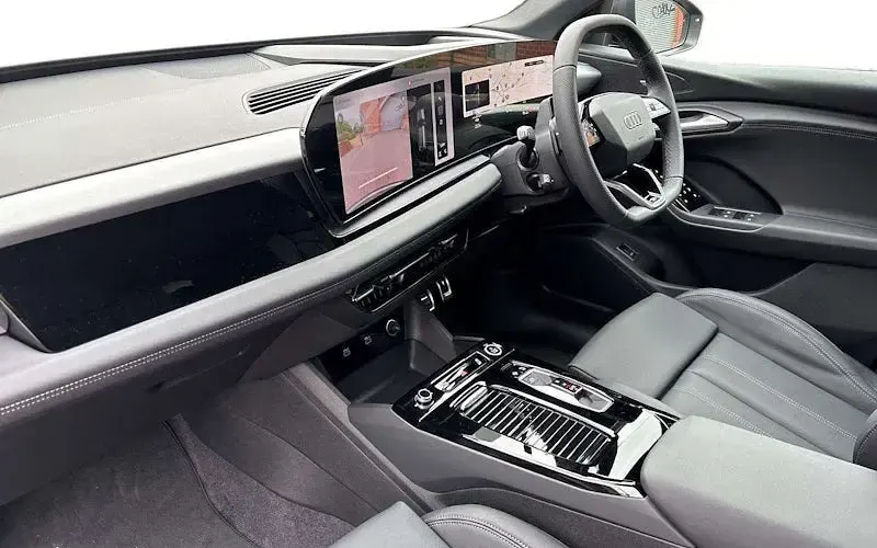 Used Audi Q6 e-tron S-Line 185 kW (252 HP) 2026 SUV