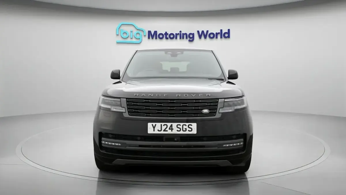 Used Land Rover Range Rover HSE 460 HP (338 kW) 2024 Black SUV