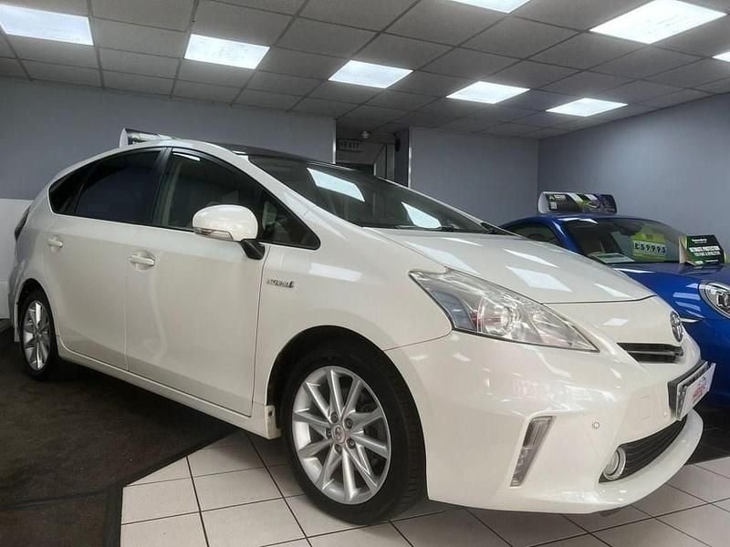 Used Toyota Prius+ Plus 136 HP (100 kW) 2013 White MPV