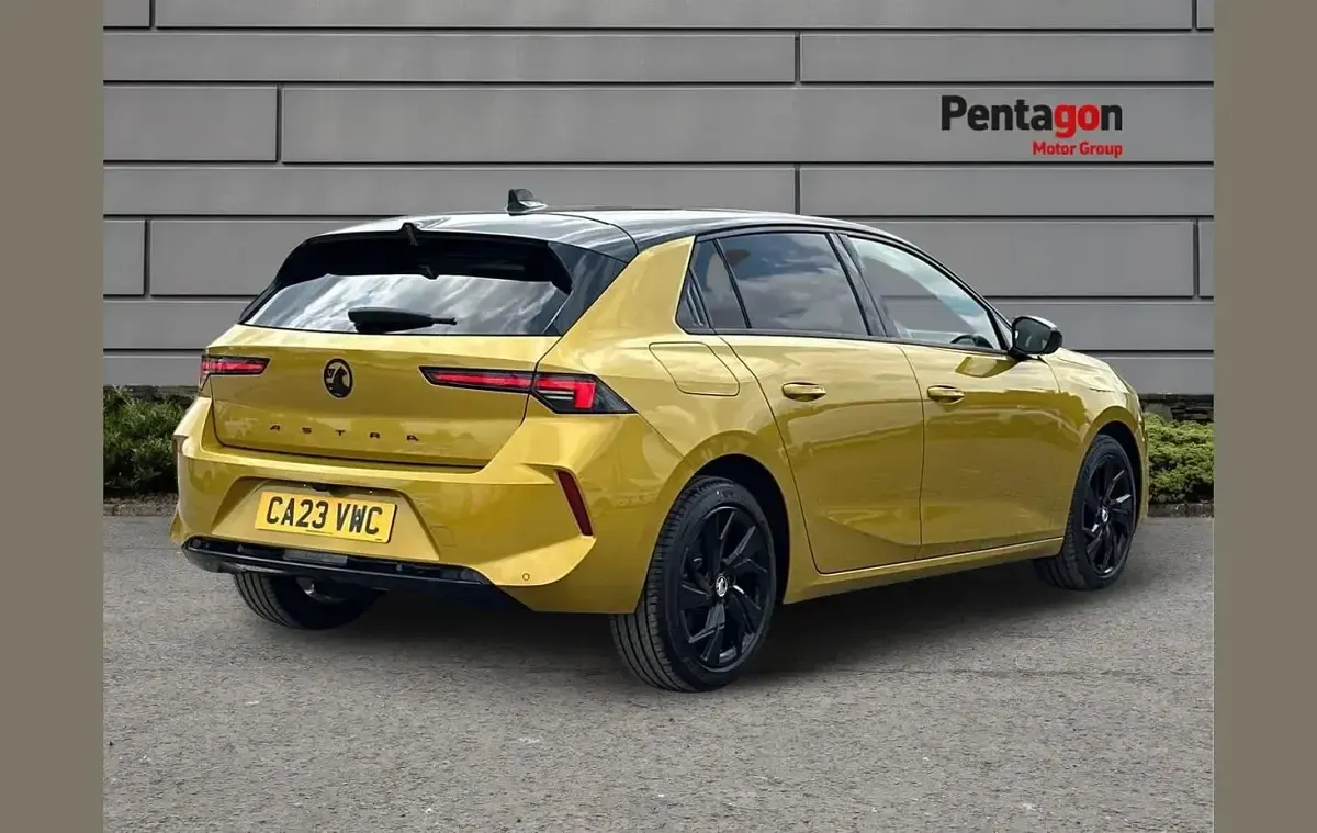 Used Vauxhall Astra 128 HP (94 kW) 2023 Other Hatchback
