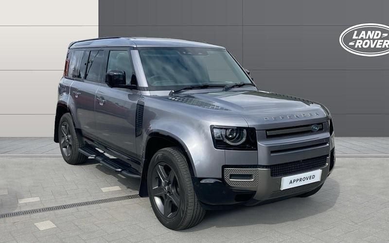Used 2025 Land Rover Defender SE Dynamic SUV | £62,639 (Fair price) - Image 1/4