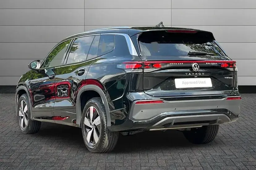 New VW Tayron Match 204 HP (150 kW) 2025 Grenadilla black SUV
