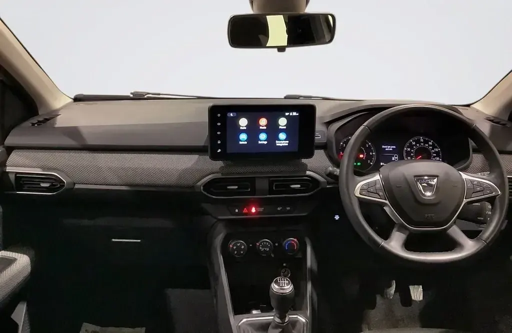 Usado Dacia Sandero Comfort 90 CV (66 kW) 2022 Blanco Utilitario