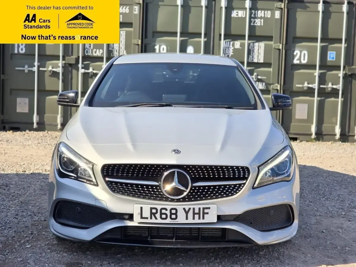 Usado Mercedes CLA220 AMG line 2018 Prateado Sedan