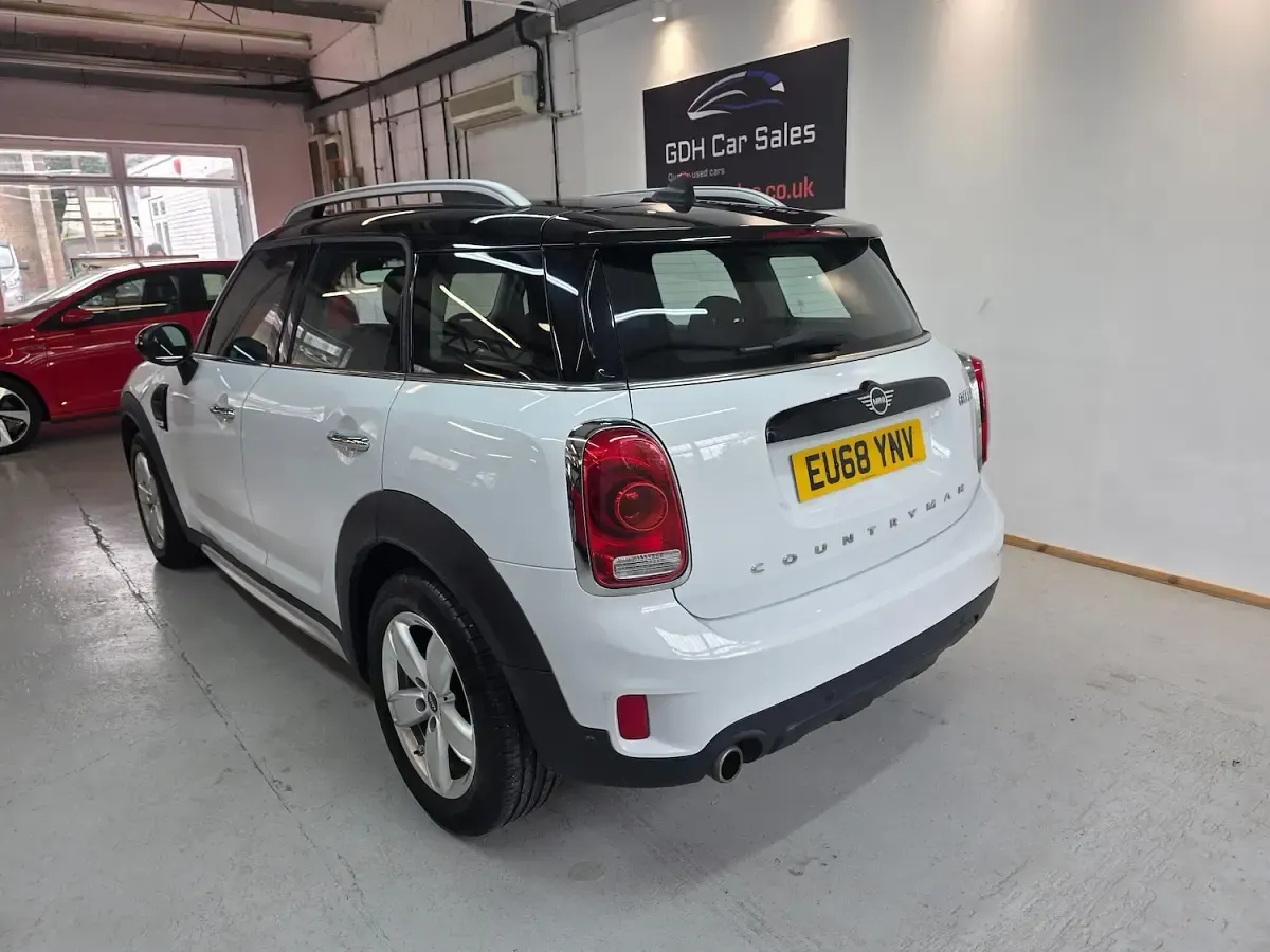 Used Mini Cooper Countryman 136 HP (100 kW) 2018 White SUV