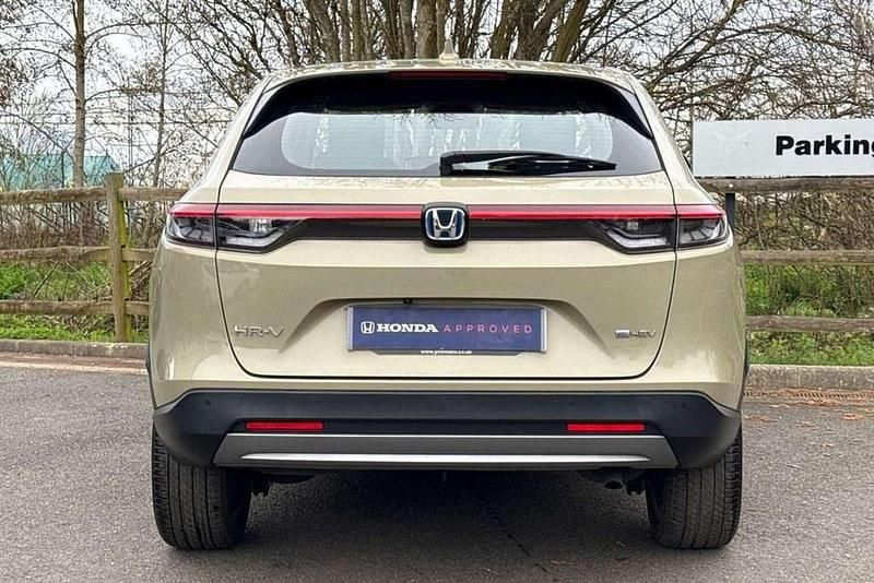 Used Honda HR-V Elegance 152 HP (111 kW) 2022 Beige SUV