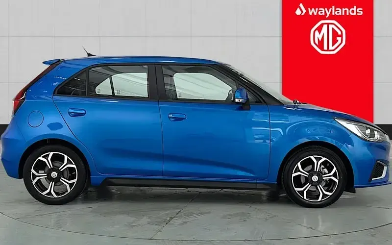 Used MG MG3 Exclusive 106 HP (77 kW) 2024 Blue Hatchback