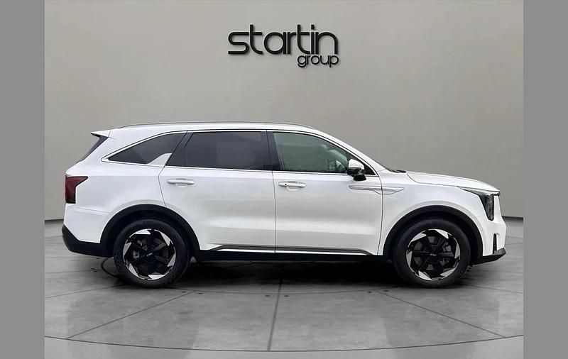 Used Kia Sorento 194 HP (142 kW) 2025 White SUV