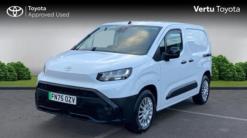 New Toyota Proace City City 100 kW (136 HP) 2025 MPV