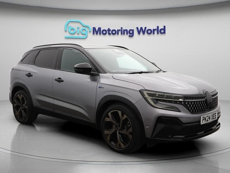 Grey/black Used 2024 Renault Austral Iconic Esprit Alpine SUV | £25,000 (Fair price) - Image 1/4