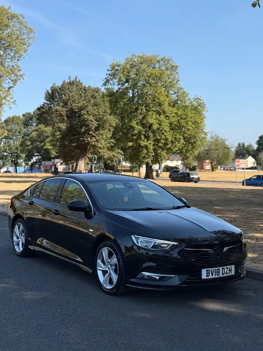 Used Vauxhall Insignia SRi 2018 Black Hatchback