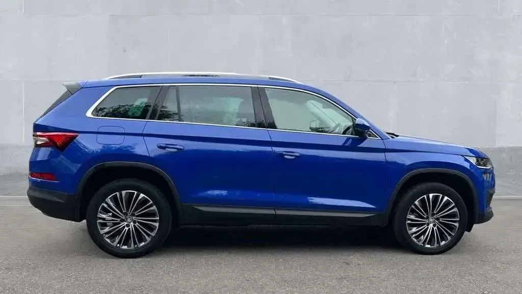 Used Skoda Kodiaq SE L Executive 150 HP (110 kW) 2023 Blue SUV