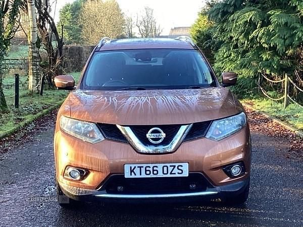 Used Nissan X-Trail N-TEC 130 HP (95 kW) 2017 Orange SUV