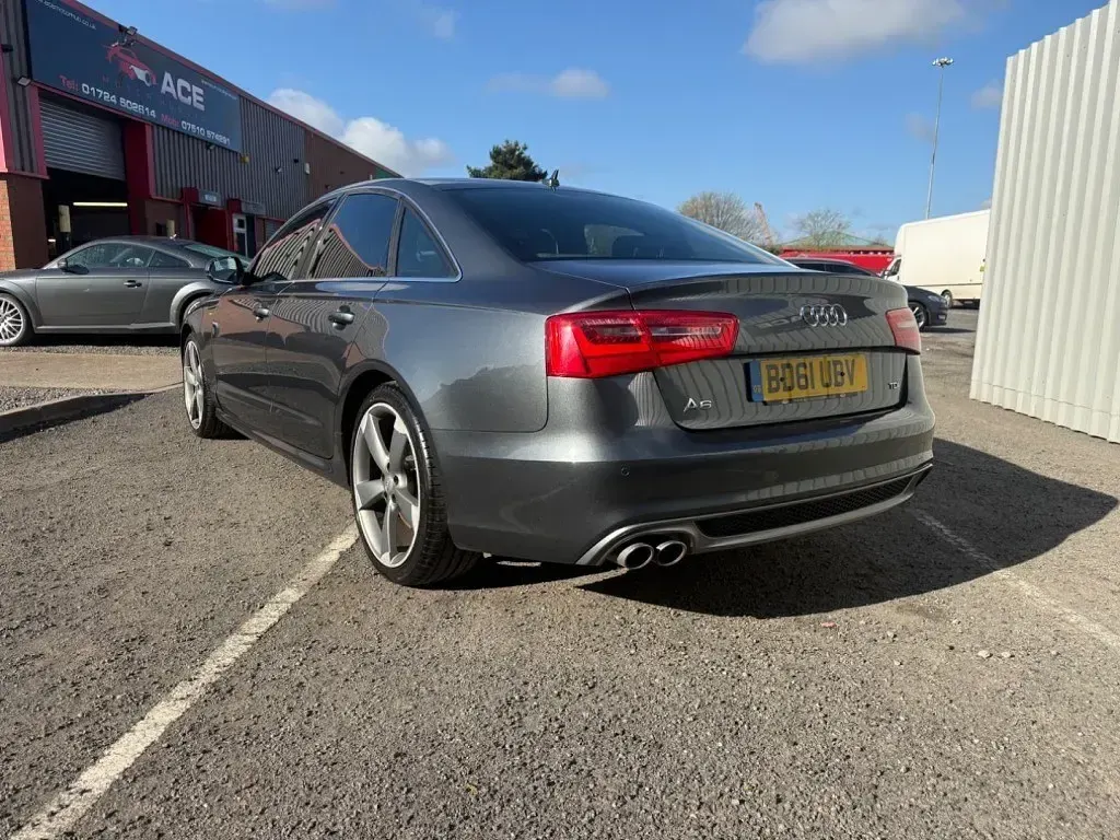 Usado Audi A6 S-Line 2011 Cinzento Sedan