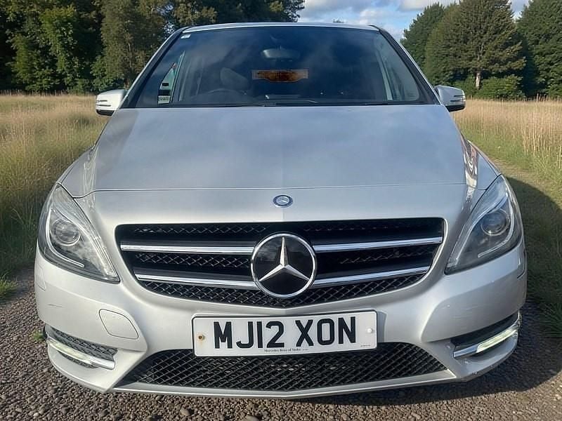 Used Mercedes B180 2012 Silver MPV
