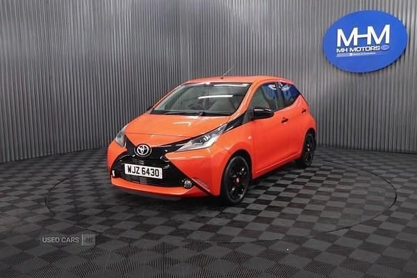 Used Toyota Aygo X-cite 68 HP (50 kW) 2014 Orange Hatchback