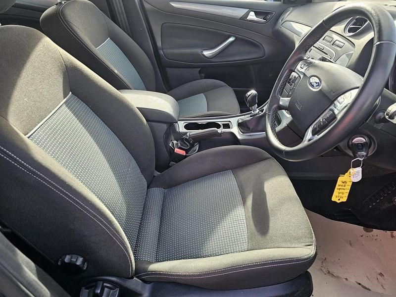 Used Ford Mondeo Zetec 2012 Grey Hatchback