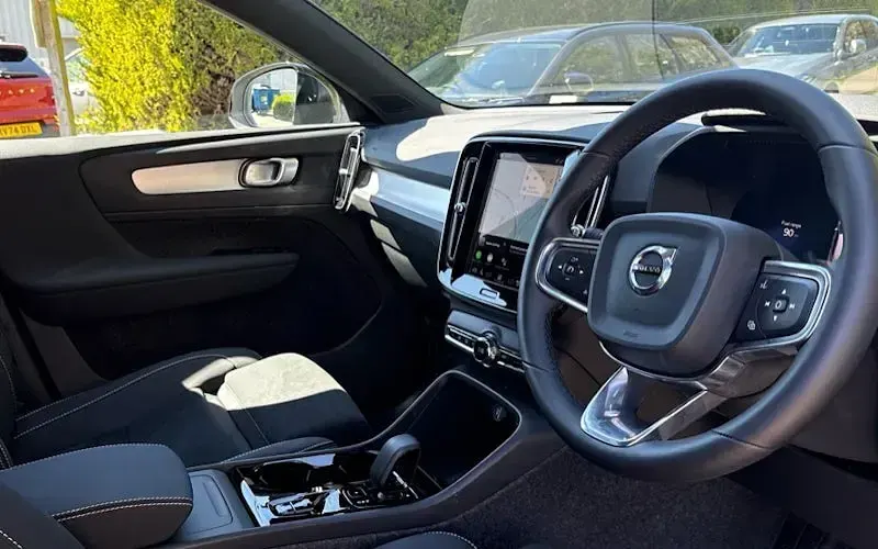 Used Volvo XC40 Plus 163 HP (119 kW) 2026 SUV