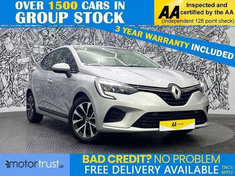 Used Renault Clio V Iconic 90 HP (66 kW) 2021 Silver Hatchback