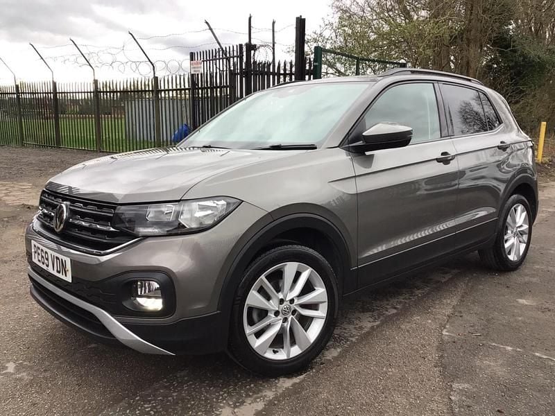 Used VW T-Cross SE 95 HP (69 kW) 2019 Grey SUV